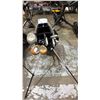 Image 1 : SUN MOUNTAIN GOLF BAG WITH ASSORTED RH GOLF CLUBS