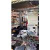 Image 1 : ASSORTED ITEMS INCLUDING PHILIPS SONICARE ELECTRIC BRUSH, BLACK DECKER STEAMER, PACK OF SOCKS AND