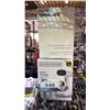 Image 3 : ASSORTED ITEMS INCLUDING PHILIPS SONICARE ELECTRIC BRUSH, BLACK DECKER STEAMER, PACK OF SOCKS AND
