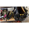 Image 3 : SHELF OF ASSORTED HAND TOOLS, MILWAUKEE CORDLESS DRILL, HILTI BATTERY CHARGER, DEWALT TOOL BAG AND
