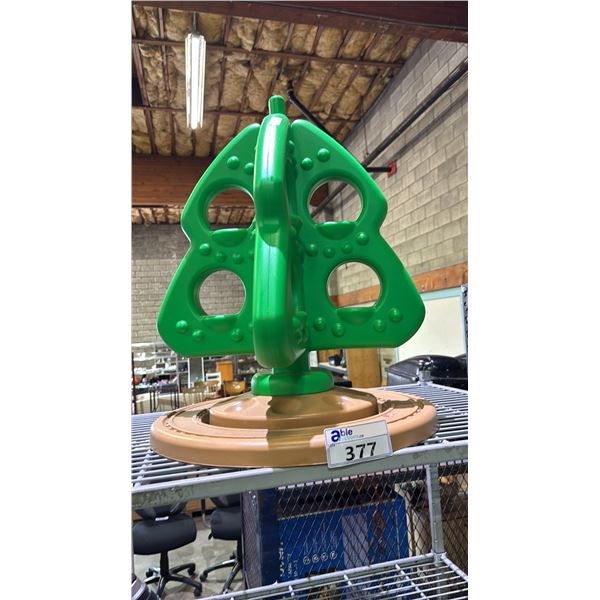 STEP2 CHRISTMAS TREE TOY