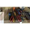 Image 2 : LOT OF ASSORTED HAND TOOLS AND WEISER LOCK