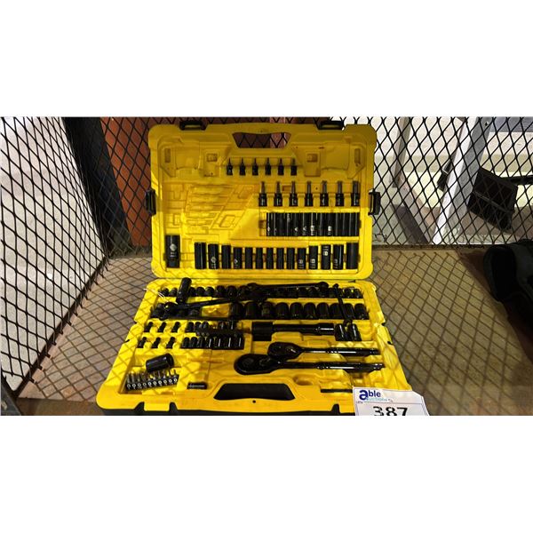 STANLEY PROFESSIONAL GRADE SOCKET SET.