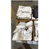 Image 2 : PALLET OF HOUSEHOLD ITEMS: DRINKING GLASSES, TEA CUPS, BOOKS & MORE *MUST TAKE ALL ON PALLET*