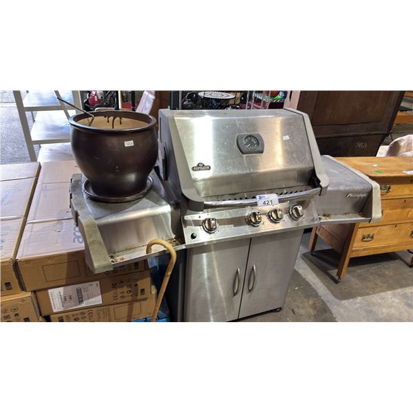 NAPOLEON PRESTIGE PROPANE BARBECUE WITH PLANT POT & CANE