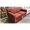 Image 2 : RED FABRIC UPHOLSTERED LOVESEAT WITH PULL-OUT SOFA BED