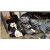Image 2 : SHELF OF ASSORTED CLOTHING & A DUFFLE BAG