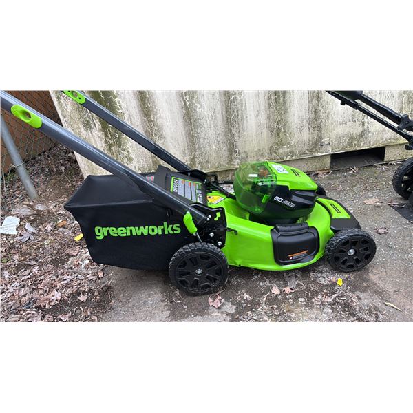 GREENWORKS PRO CORDLESS 21" LAWNMOWER WITH GRASS CATCHER *NO BATTERIES OR CHARGER/WORKING CONDITION