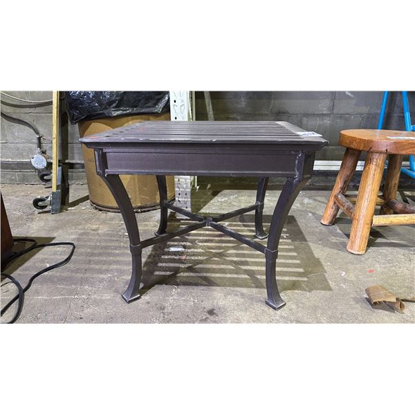 METAL SIDE TABLE