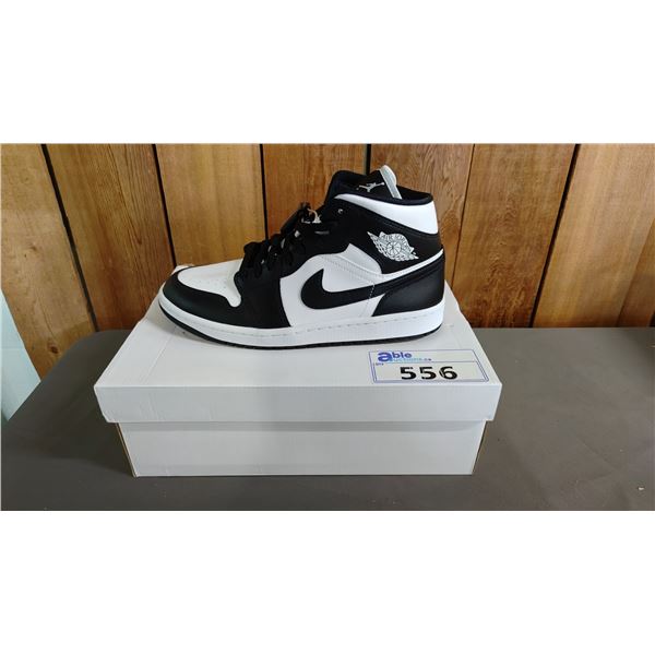 PAIR OF NIKE AIR JORDAN 1 MID WOMEN'S SHOES SIZE 11
