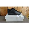 Image 1 : PAIR OF NIKE AIR FORCE 1 '07 SHOES SIZE 10