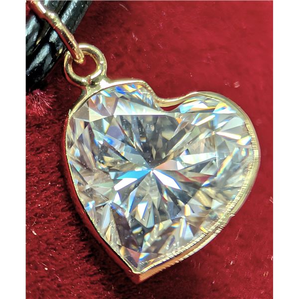 10K(0.46G), MOISSANITE (1.95CT) PENDANT, SUGGESTED RETAIL VALUE $600