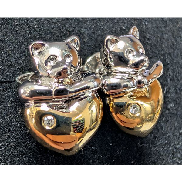 SILVER(3.9G), NATURAL DIAMOND (0.02CT) EARRING, SUGGESTED RETAIL VALUE $200
