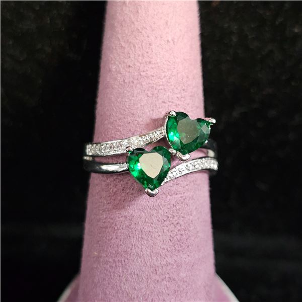 *NEW* PLATINUM PLATED 1CT HEART CUT GREEN SIMULATED DIAMOND (CZ) DOUBLE HALO RING: SIZE 7