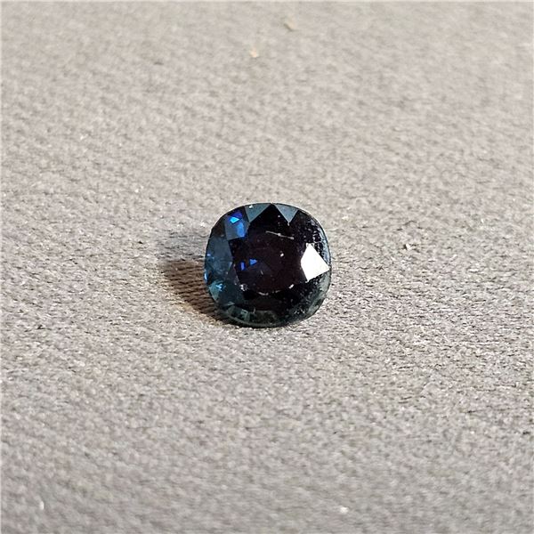 ROUND BLUE SAPPHIRE: APPROX. 1 CT