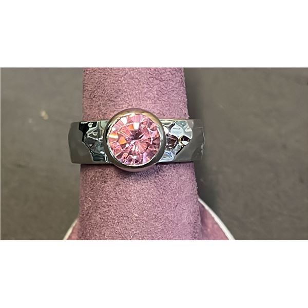 DESIGNER RING - SIZE 8.5