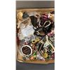 Image 2 : BOX OF ASSORTED FASHION JEWELRY