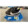 Image 1 : PAIR OF ADIDAS TODDLER SHOES SIZE 5K