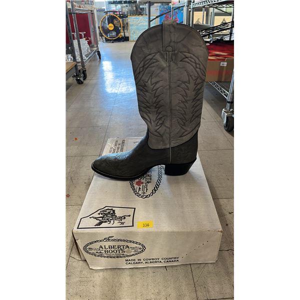 PAIR OF ALBERTA BOOTS GREY LEATHER MEN'S COWBOY BOOTS: SIZE 12EE