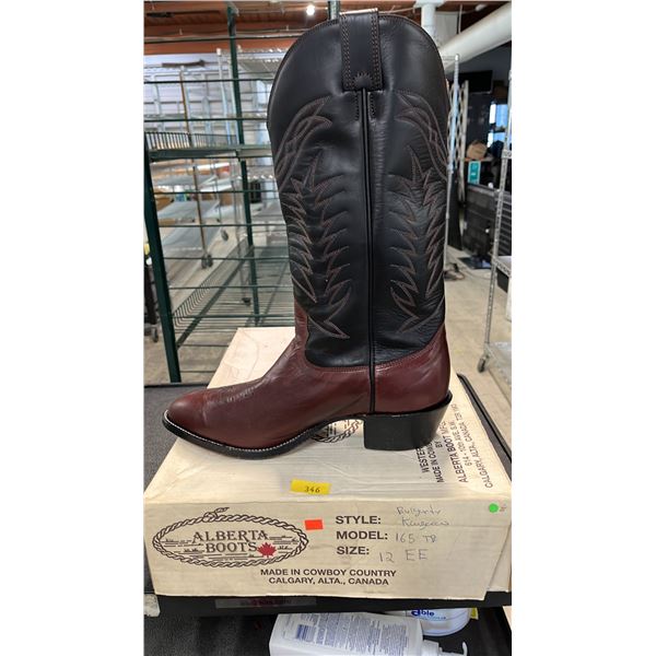 PAIR OF ALBERTA BOOTS BLACK & BURGUNDY LEATHER MEN'S COWBOY BOOTS: SIZE 12 EE