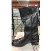 Image 2 : PAIR OF ALBERTA BOOTS BLACK LEATHER MEN'S COWBOY BOOTS: SIZE 12EE