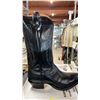 Image 2 : PAIR OF ALBERTA BOOTS BLACK LEATHER MEN'S COWBOY BOOTS: SIZE 12AA