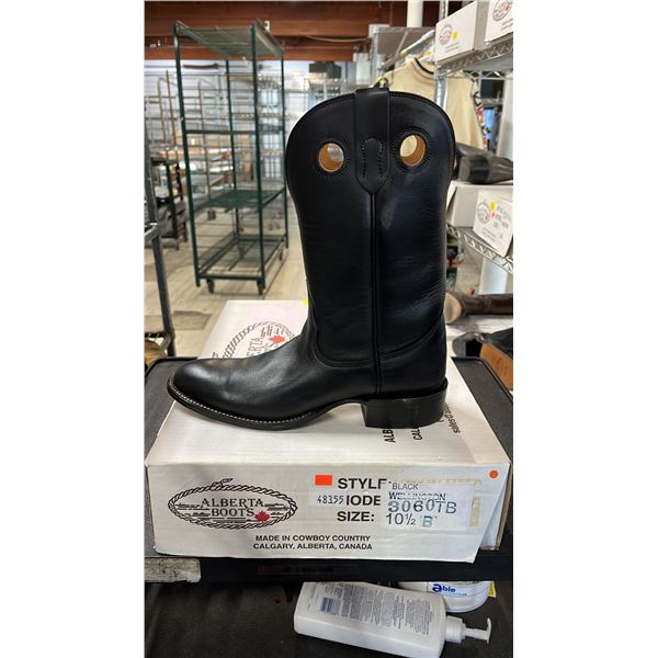 PAIR OF ALBERTA BOOTS BLACK LEATHER MEN'S COWBOY BOOTS: SIZE 10.5B