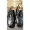 Image 2 : 1 PAIR DRESS SHOES. MENS 12M. LIKE NEW CONDITION