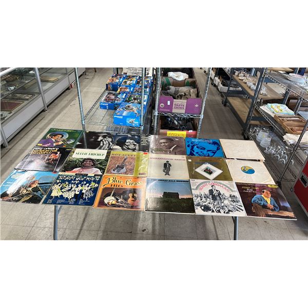 ASSORTED VINYL ALBUMS INCLUDING: ROBERTA FLACK, PERRY COMO, BENNY GOODMAN & MORE