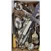 Image 3 : TRAY OF ASSORTED FLATWARE