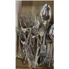 Image 5 : TRAY OF ASSORTED FLATWARE