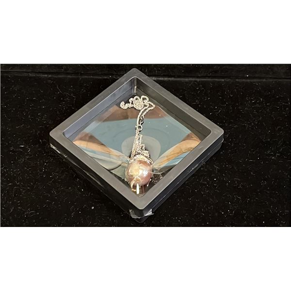 JAPANES BAROQUE PEARL PENDANT