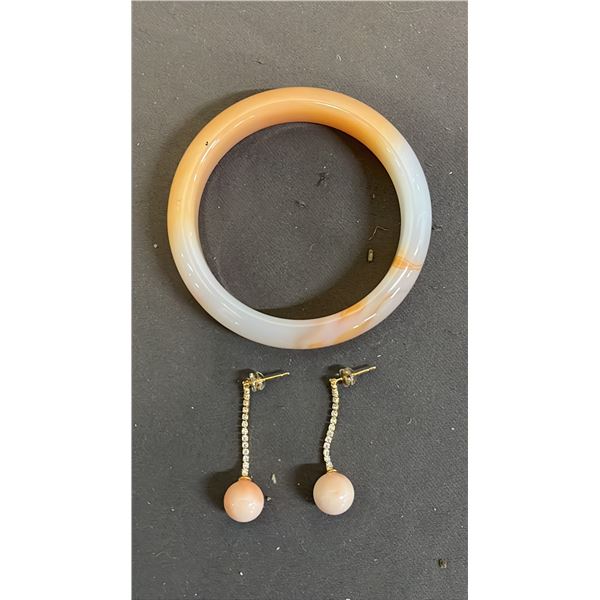 WHITE AGATE BANGLE & EARRINGS