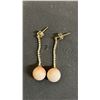 Image 3 : WHITE AGATE BANGLE & EARRINGS
