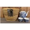 Image 1 : ASIAN PORCELAIN TEAPOT WITH 2 CUPS IN WICKER BASKET *TEAPOT IS MISSING LID*