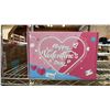 Image 2 : *NEW* BOX OF HAPPY VALENTINES DAY ACCESSORIES BOX