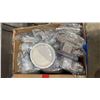 Image 2 : *NEW* BOX OF KIDS DISPOSABLE PARTY DINNERWARE