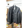 Image 2 : *NEW* BOX OF MENS BLACK SPORTS JACKET SIZE MEDIUM