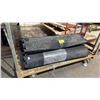 Image 1 : 4 INTERLOCKING GYM MATS