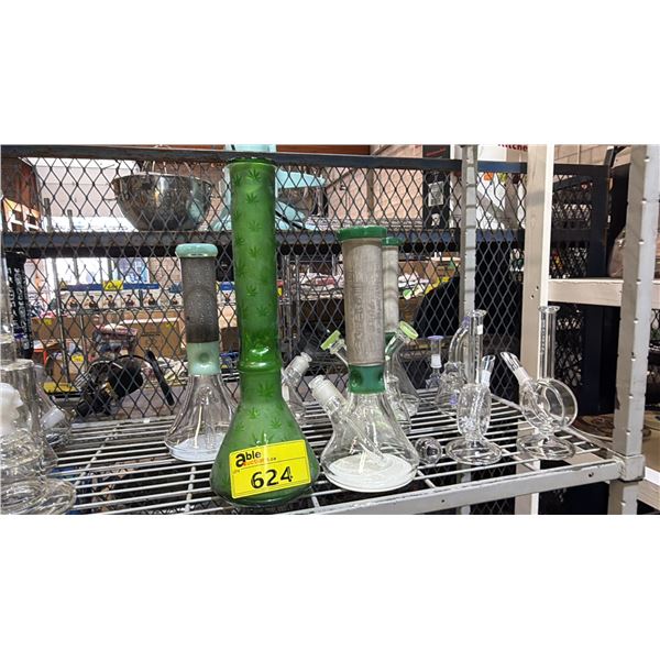 LOT OF ASSORTED FUNCTIONAL GLASS WATER PIPES