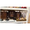 Image 3 : SHELF OF ASSORTED ITEMS INCLUDING DESIGNER ASH TRAYS, WOODEN ORGANISERS AND MORE