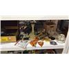 Image 2 : SHELF OF ASSORTED ITEMS INCLUDING MUGS, SIGNED MUSIC CD, COLLECTABLE ITEMS AND MORE