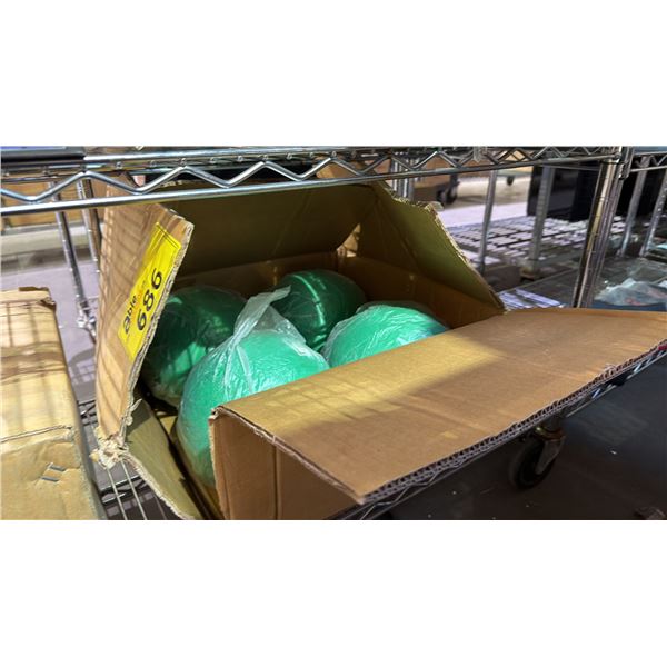 *NEW IN BOX* (4) MEDICINE BALL