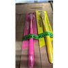 Image 2 : CASE OF THE NATURAL FAMILY NEON TOOTHBRUSHES: HANDLE & PACKAGING MADE FROM PLANTS