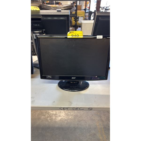 ACER H213H 21" LCD MONITOR *NO POWER CORD OR CABLES*
