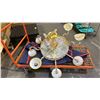 Image 1 : LARGE ALABASTER GLASS CHANDELIER