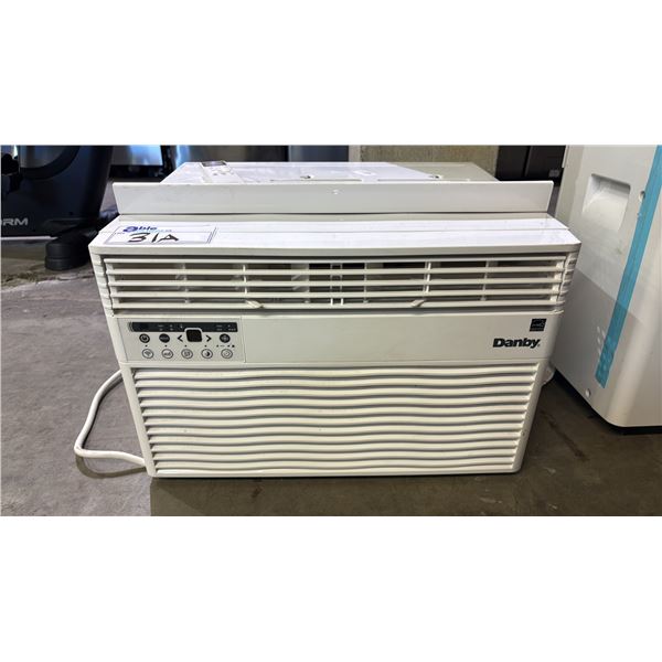 DANBY 8,000 BTU WINDOW MOUNT AIR CONDITIONER WITH REMOTE *WORKING CONDITION UNKNOWN/MAY BE MISSING