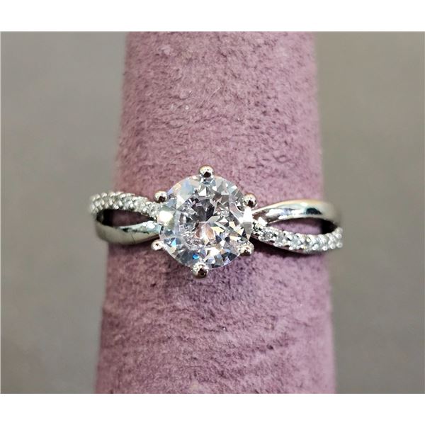 *NEW* 925 SILVER 1CT SIMULATED DIAMOND (CZ) CHANNEL RING: RESIZEABLE