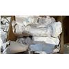 Image 2 : PALLET OF HOUSEHOLD ITEMS: DRINKING GLASSES, DVD PLAYER, VHS PLAYER & MORE *MUST TAKE ALL ON