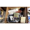 Image 3 : PALLET OF HOUSEHOLD ITEMS: SAMSUNG 5-DISC CD PLAYER, KITCHENWARE, BOOKS & MORE *MUST TAKE ALL ON